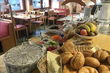 酒店 Kriemhilde Dependance