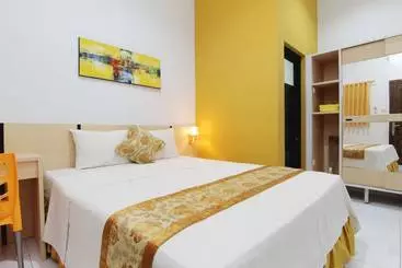 Pension Roemah De  Poenk