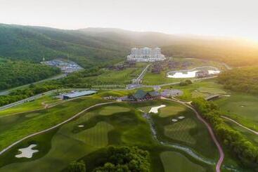 Quba Palace Hotel & Golf Resort