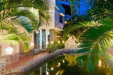 هتل Swarajdeep Vacations