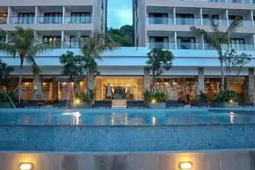 ホテル Louis Kienne Resort Senggigi