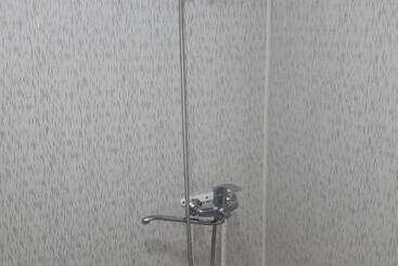 ホテル Amir Yaxyo