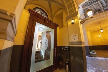 تختخواب و صبحانه Leone Camere D'autore