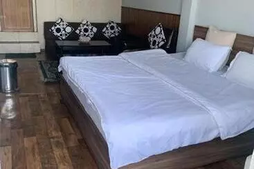 Hideout Backpackers Hostel