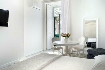 Hotel Barbarella Home