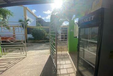 アパートホテル Posada Las Palmas