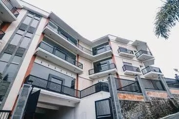 Hotel Reddoorz Near Taman Rekreasi Selecta