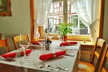 ベッドアンドブレックファースト Gasthaus Ochsen