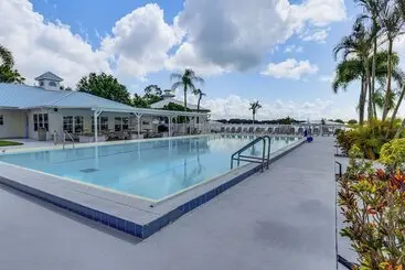 コテージ Pool + Dock Access! Boaters Base In Lake Placid