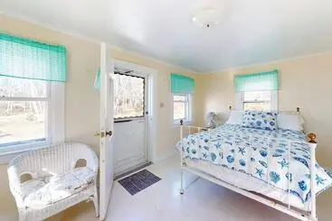 コテージ Charming Love Shack With Stunning Seaside Views And All The Comforts Of Home