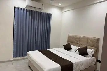 Happy Banquet Resort & Party Plot