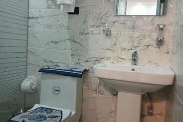 فندق Hostal Magisterial Santo Domingo