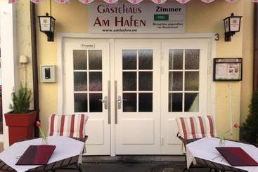 הוסטל Gästehaus Am Hafen