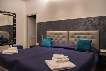 پانسیون Double A Guest House