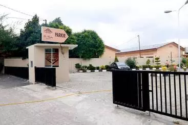 Pensjonat Reddoorz Plus Near Universitas Sumatera Utara