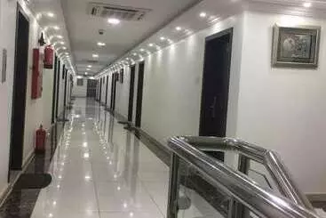 هتل آپارتمان Holiday Furnished Units