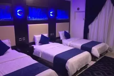 アパートホテル Holiday Furnished Units