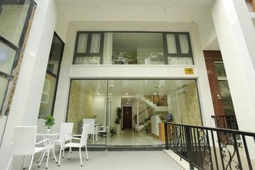 Meixing  & Apartment