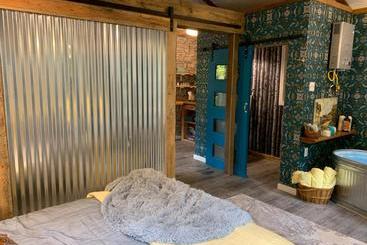 Bed and Breakfast Taylor Creek Lodge