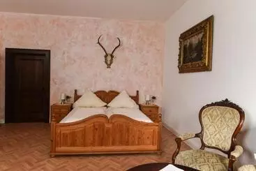 Pensionat Jagdschloss Fahrenbühl Hotel Garni