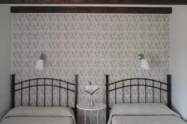 ペンション Hostal Restaurante Parajes