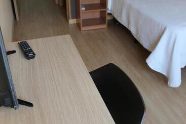 پانسیون Hostal Cal Siles