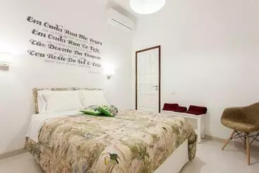 Majatalo Ginjinha House   4 Rooms   Bairro Alto   With Ac!