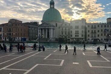 פנסיון Caminhouse