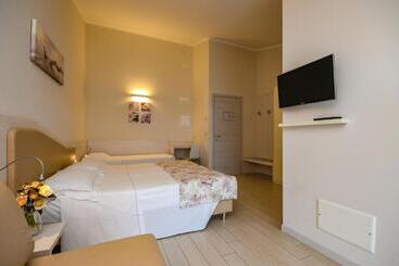 هاستل Locanda Corte Montioni