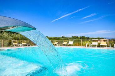 Vandrarhem Locanda Corte Montioni