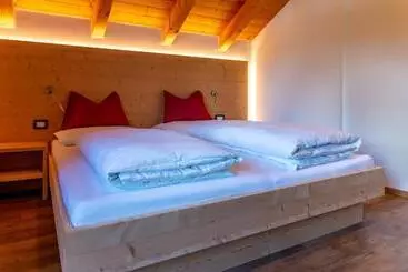 هتل آپارتمان Villa Hilde