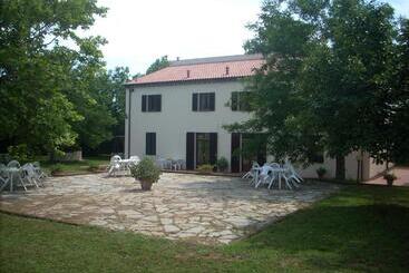 ホテル Azienda Agrituristica Allumiere