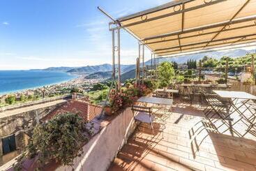 פנסיון San Martino Rooms & Breakfast