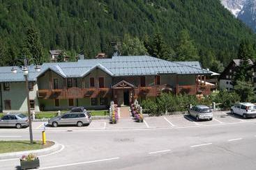 アパートホテル Residence Orsa Maggiore