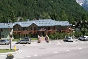 アパートホテル Residence Orsa Maggiore