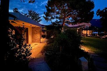 Aparthotel Villa Costantina With Heated Pool