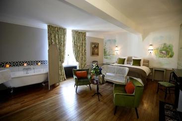 تختخواب و صبحانه Au Jeu De Paume