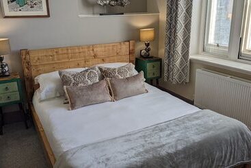 膳宿费 Oaklands Guest House