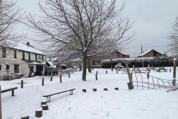 旅馆 The Swan At Great Kimble