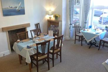 Pensionat Knoll Guest House