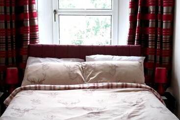 פנסיון Knights Rest Guest House