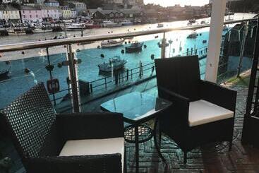 펜션 Shellseekers Guest House