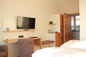 ペンション Gästehaus Rebenhof