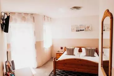 ペンション Gästehaus Windhagen