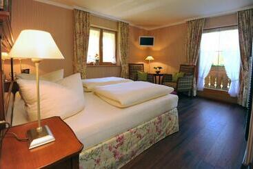 Pensionat Landhaus Am Waldrand