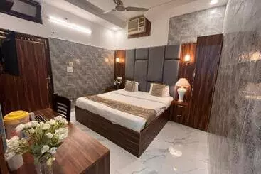 Hotel Embassy
