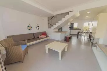 هتل آپارتمان Parador Tropical