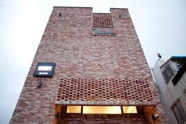 ペンション Guest House Brick