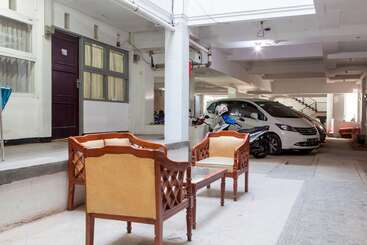 Panzió Reddoorz Near Telkom Corporate University