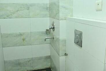 Hotel Prabhu S Place, Ooty